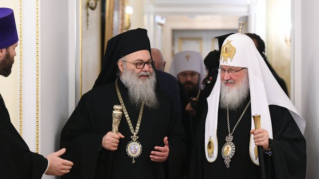 Патриарх Московский и всея Руси Кирилл и патриарх Антиохийский и всего Востока Иоанн X во время встречи. 5 декабря 2017 Патриарх Московский и всея Руси Кирилл и патриарх Антиохийский и всего Востока Иоанн X во время встречи. 5 декабря 2017