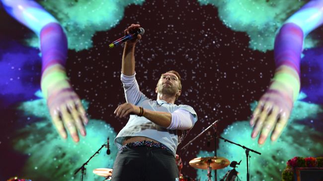 Певец Крис Мартин из группы Coldplay Певец Крис Мартин из группы Coldplay