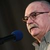 Режиссер, руководитель Союза кинематографистов РФ Никита Михалков выступает на Х съезде Союза кинематографистов России в Москве. 11 декабря 2017