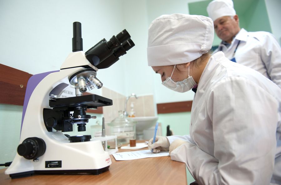 Участница регионального чемпионата «Молодые профессионалы» (WorldSkills Russia), компетенция «Ветеринарное дело» Томск, 2017 г. Участница регионального чемпионата «Молодые профессионалы» (WorldSkills Russia), компетенция «Ветеринарное дело» Томск, 2017 г.
