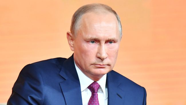 Президент РФ Владимир Путин во время большой ежегодной пресс-конференции Президент РФ Владимир Путин во время большой ежегодной пресс-конференции