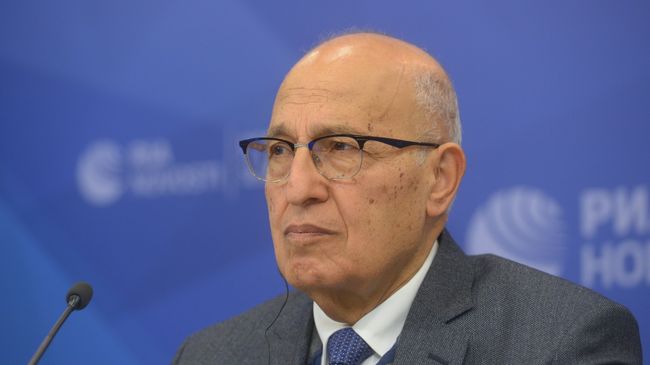 Набиль Шаат Набиль Шаат