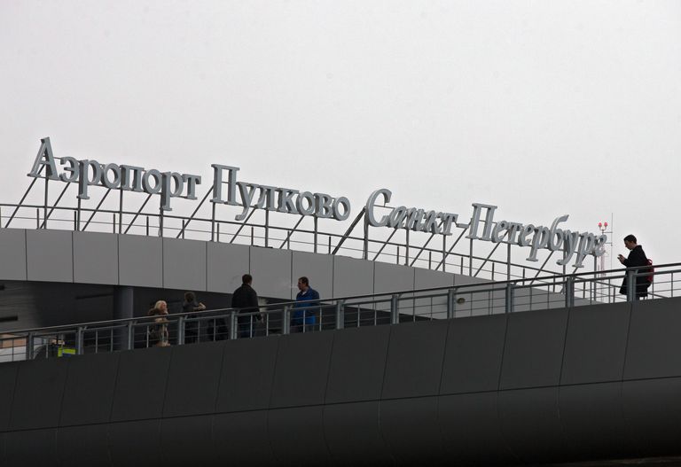 Терминал аэропорта Пулково в Санкт-Петербурге Терминал аэропорта Пулково в Санкт-Петербурге