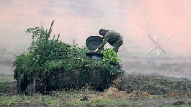 Совместные стратегические учения Белоруссии и России Запад-2017 на полигоне в Минской области Совместные стратегические учения Белоруссии и России Запад-2017 на полигоне в Минской области