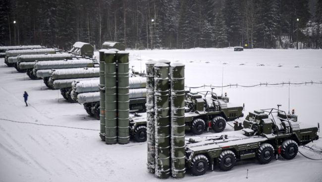 ЗРС С-400. Архивное фото ЗРС С-400. Архивное фото