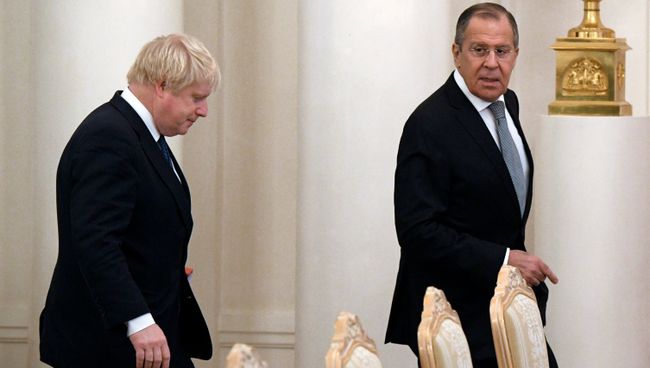 Министр иностранных дел России Сергей Лавров и министр иностранных дел Великобритании Борис Джонсон во время встречи. 22 декабря 2017
