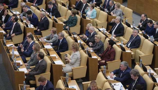 Депутаты на пленарном заседании Госдумы РФ. 22 декабря 2017