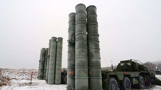 Зенитные ракетные комплексы С-400 Триумф. Архивное фото