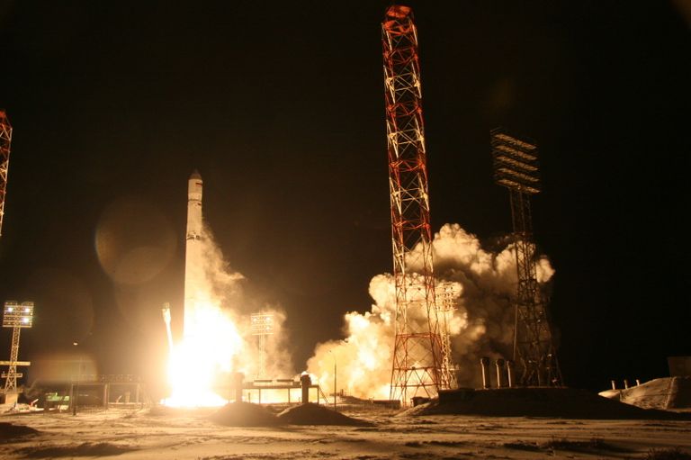 С космодрома Байконур выполнен пуск ракеты-носителя Зенит-3Ф с разгонным блоком Фрегат и КА Ангосат. 26 декабря 2017 С космодрома Байконур выполнен пуск ракеты-носителя Зенит-3Ф с разгонным блоком Фрегат и КА Ангосат. 26 декабря 2017
