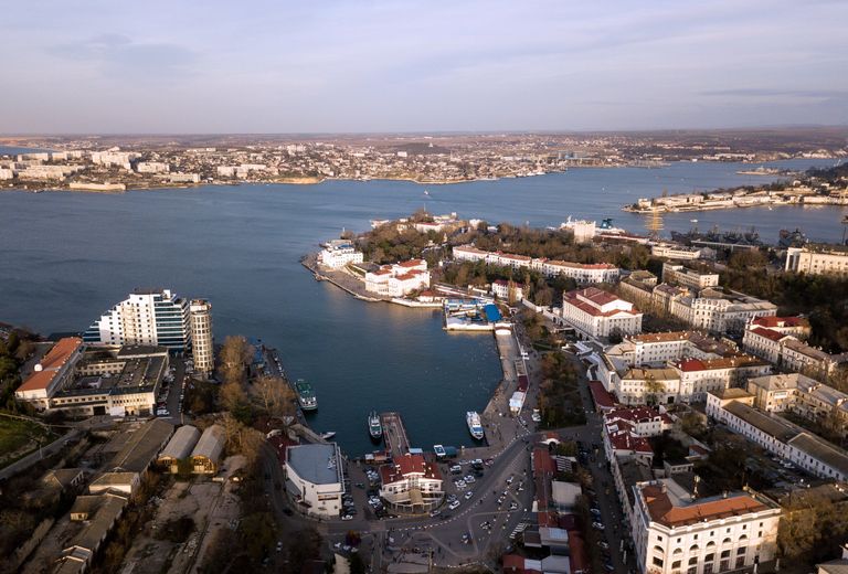 Вид на город Севастополь в Крыму Вид на город Севастополь в Крыму