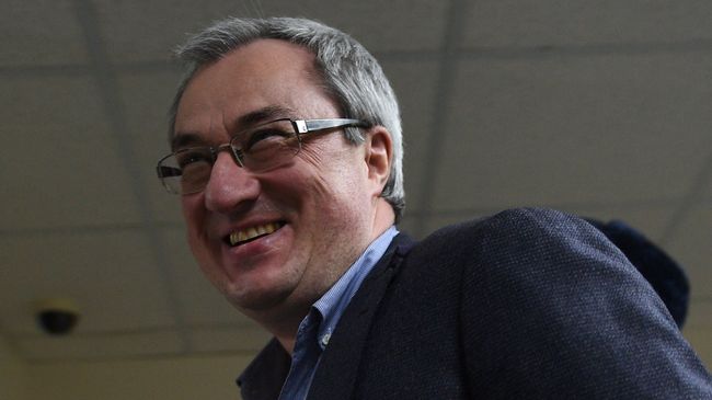 Экс-глава Республики Коми Вячеслав Гайзер в Замоскворецком суде Москвы. 27 декабря 2017 Экс-глава Республики Коми Вячеслав Гайзер в Замоскворецком суде Москвы. 27 декабря 2017