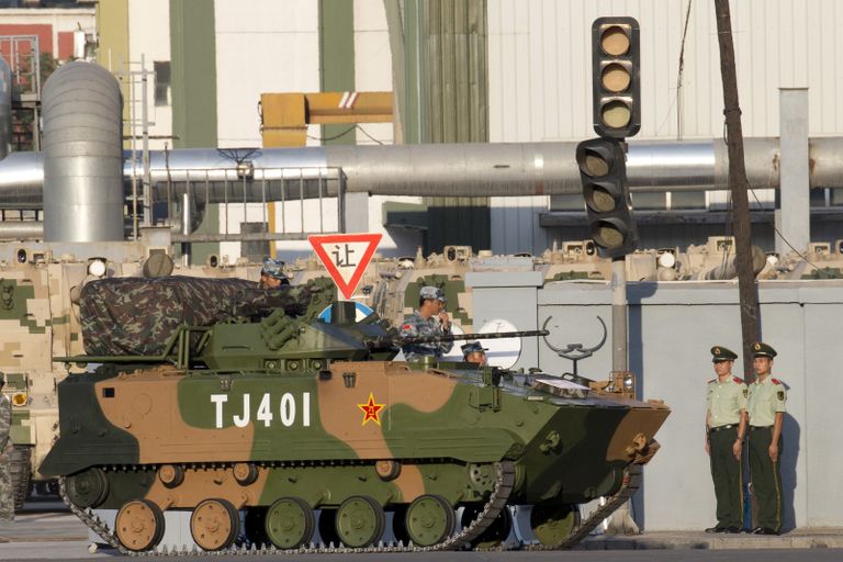 Боевая гусеничная плавающая машина ZBD-03 Боевая гусеничная плавающая машина ZBD-03