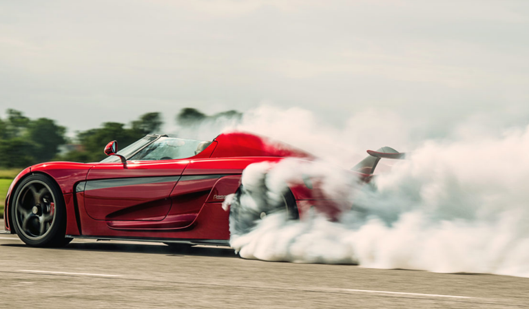 Автомобиль Koenigsegg Regera