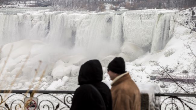  Ниагарский водопад зимой