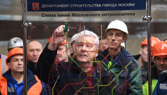 Мэр Москвы Сергей Собянин на торжественной церемонии открытия станции метро Ховрино в Москве. 31 декабря 2017