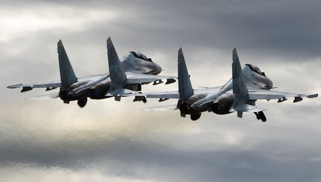 Многоцелевые истребители Су-30СМ. Архивное фото Многоцелевые истребители Су-30СМ. Архивное фото