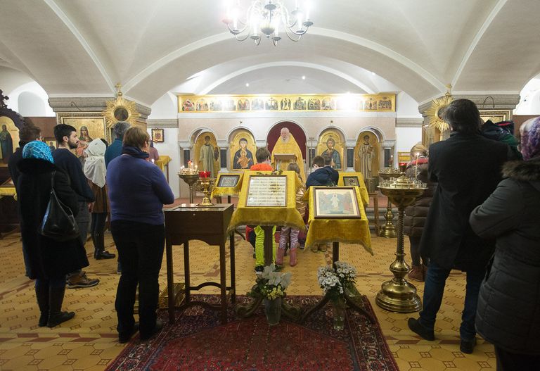 Немецкая литургия в нижнем храме Никольского собора Вены