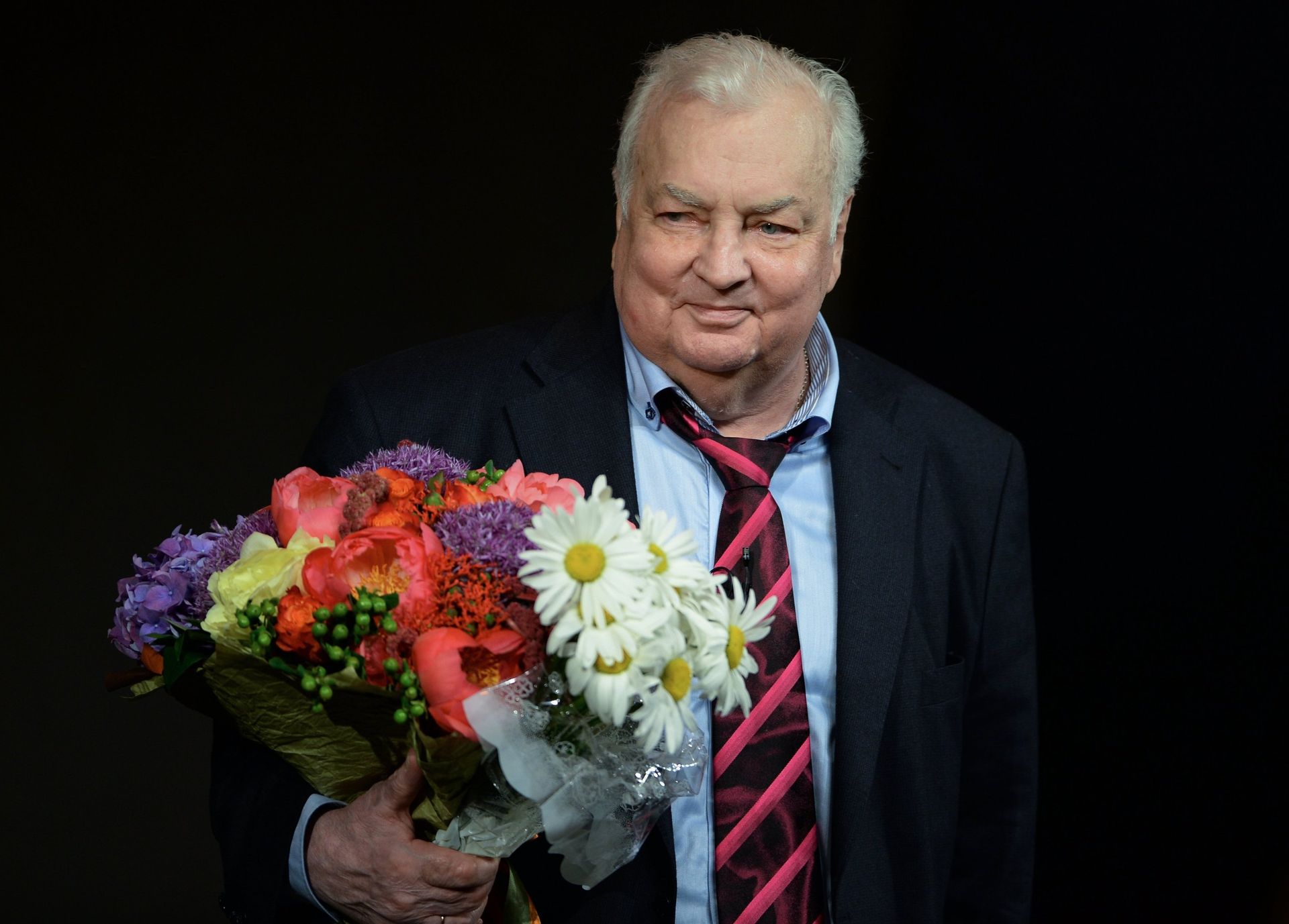 Актер Михаил Державин на своём юбилейном вечере Любимый МихМих! Тебе 80! в Театре сатиры - РИА Новости, 1920, 18.06.2025