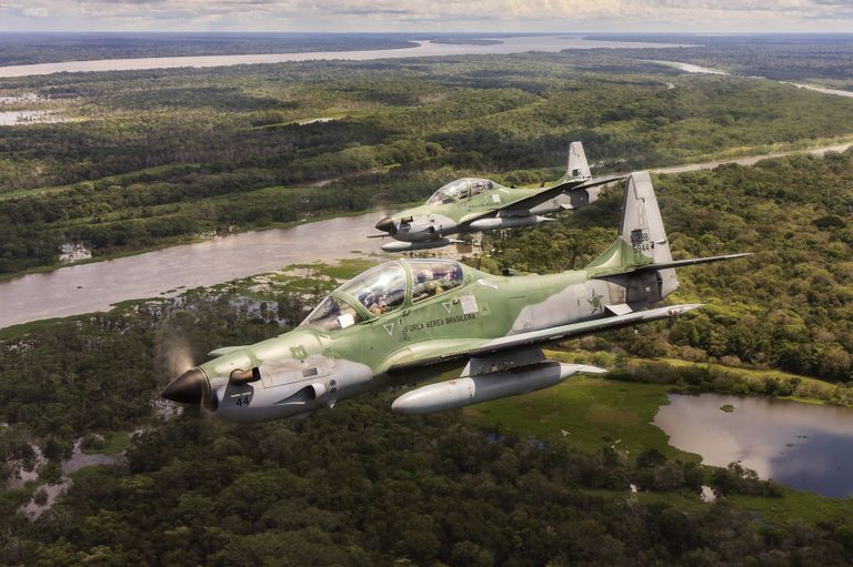 Самолеты Embraer EMB 314 Super Tucano Самолеты Embraer EMB 314 Super Tucano