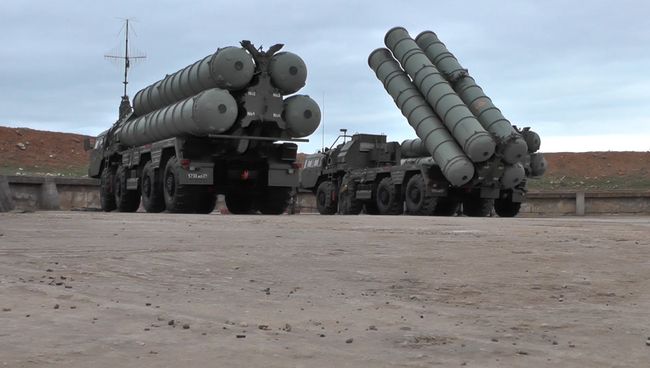 Второй дивизион ЗРК C-400 заступил на боевое дежурство в Севастополе Второй дивизион ЗРК C-400 заступил на боевое дежурство в Севастополе
