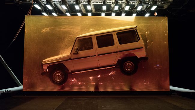 Скульптура Mercedes-Benz G-Class на автосалоне в Детройте Скульптура Mercedes-Benz G-Class на автосалоне в Детройте