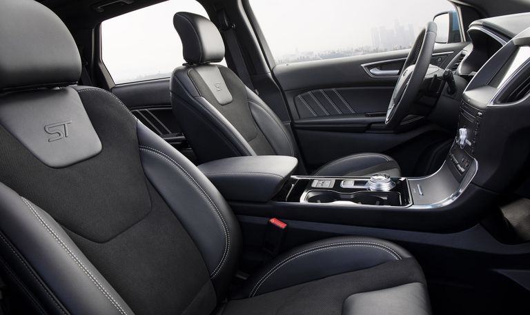 Салон автомобиля Ford Edge ST Салон автомобиля Ford Edge ST