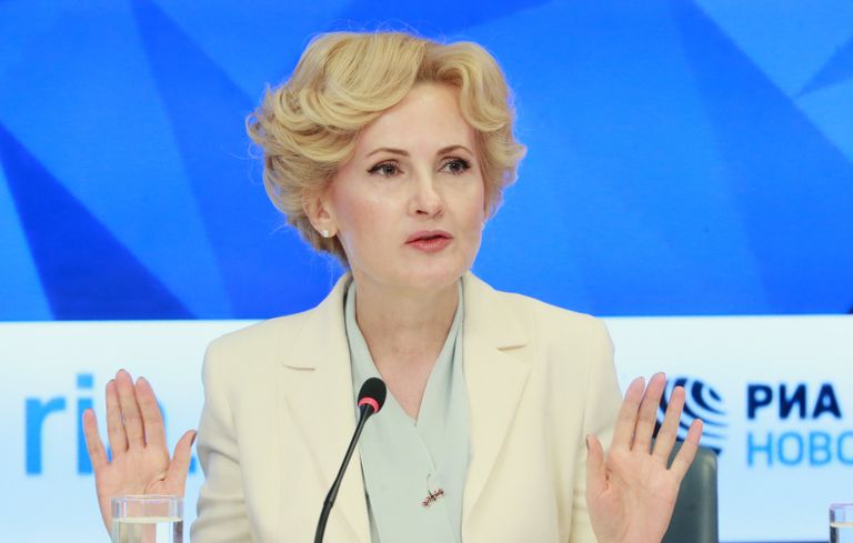 Заместитель председателя Государственной Думы РФ Ирина Яровая на пресс-конференции, посвященной исполнению закона о торговле. 16 января 2018 Заместитель председателя Государственной Думы РФ Ирина Яровая на пресс-конференции, посвященной исполнению закона о торговле. 16 января 2018