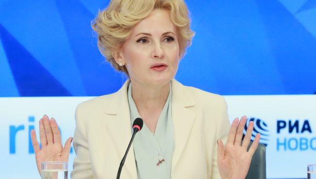 Заместитель председателя Государственной Думы РФ Ирина Яровая на пресс-конференции, посвященной исполнению закона о торговле. 16 января 2018 Заместитель председателя Государственной Думы РФ Ирина Яровая на пресс-конференции, посвященной исполнению закона о торговле. 16 января 2018