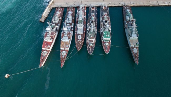 Военные корабли, принадлежащие Украине, в Крыму. Архивное фото Военные корабли, принадлежащие Украине, в Крыму. Архивное фото