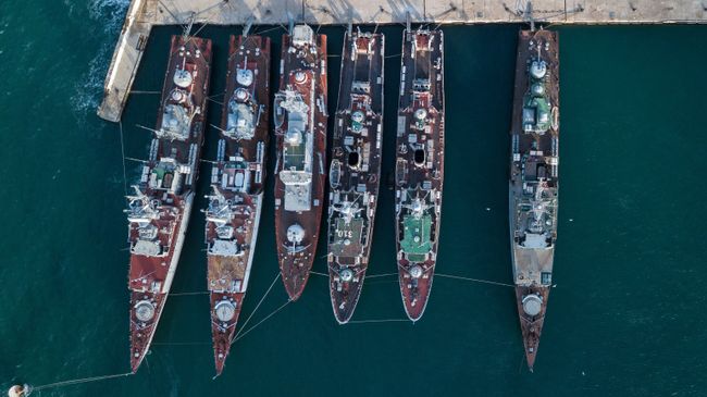 Военные корабли, которые ранее входили в состав военно-морских сил Украины. Архивное фото Военные корабли, которые ранее входили в состав военно-морских сил Украины. Архивное фото