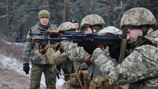 Обучение украинских военнослужащих на Яворивском полигоне. Архивное фото.