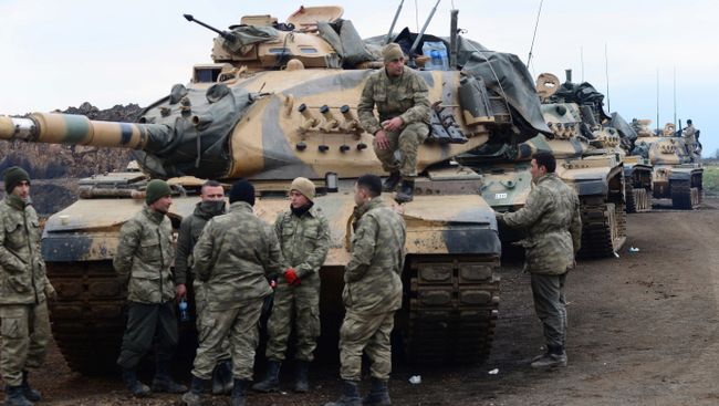 Турецкие военные на турецко-сирийской границе. 21 января 2018 Турецкие военные на турецко-сирийской границе. 21 января 2018