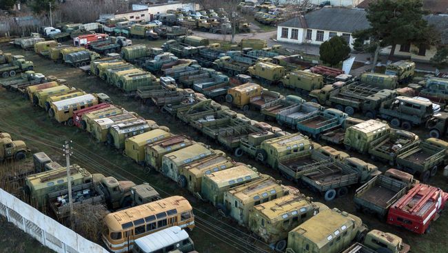 Военная техника, которая ранее входила в состав военно-морских сил Украины, в Севастополе. Архивное фото Военная техника, которая ранее входила в состав военно-морских сил Украины, в Севастополе. Архивное фото