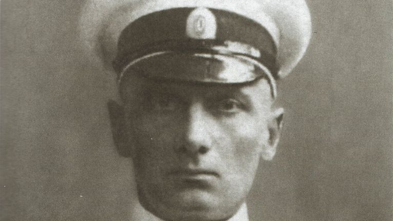 Командующий Черноморским флотом вице-адмирал А.В. Колчак, 1916 год Командующий Черноморским флотом вице-адмирал А.В. Колчак, 1916 год