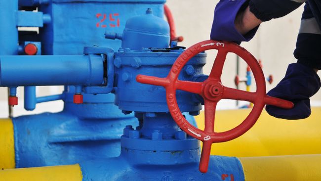 Вентиль на трубопроводе газораспределительной станции Нежухив в Стрыйском районе Львовской области. Архивное фото
