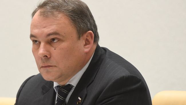 Заместитель председателя Государственной Думы РФ Петр Толстой во время XXVI Международных Рождественских чтений в Совете Федерации в Москве. 25 января 2018 Заместитель председателя Государственной Думы РФ Петр Толстой во время XXVI Международных Рождественских чтений в Совете Федерации в Москве. 25 января 2018