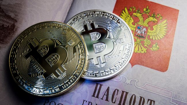 Монеты с логотипом криптовалюты биткоин Монеты с логотипом криптовалюты биткоин