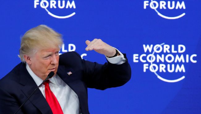 Президент США Дональд Трамп во время экономического форума в Давосе Президент США Дональд Трамп во время экономического форума в Давосе