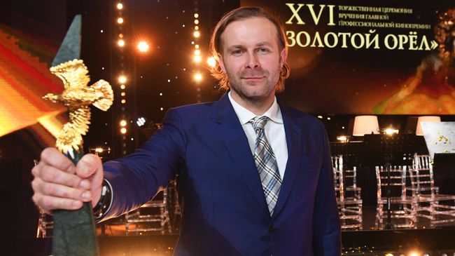 Режиссер Клим Шипенко, завоевавший приз в номинации Лучший фильм за фильм Салют-7, на церемонии вручения Национальной премии в области кинематографии и телевидения за 2017 год Золотой Орел в павильоне киноконцерна Мосфильм в Москве. 26.01.18 Режиссер Клим Шипенко, завоевавший приз в номинации Лучший фильм за фильм Салют-7, на церемонии вручения Национальной премии в области кинематографии и телевидения за 2017 год Золотой Орел в павильоне киноконцерна Мосфильм в Москве. 26.01.18