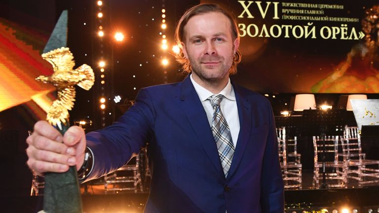 Режиссер Клим Шипенко, завоевавший приз в номинации Лучший фильм за фильм Салют-7, на церемонии вручения Национальной премии в области кинематографии и телевидения за 2017 год Золотой Орел в павильоне киноконцерна Мосфильм в Москве.