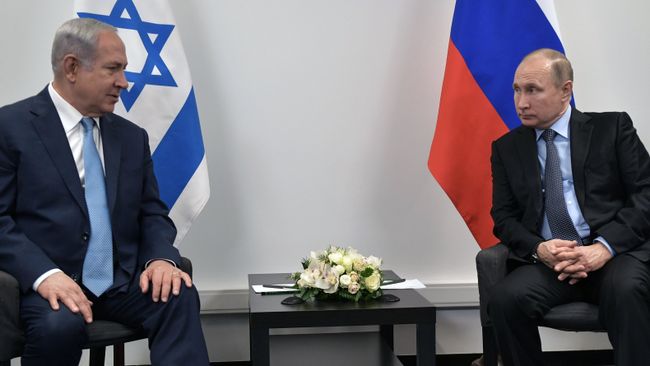 Владимир Путин и премьер-министр Государства Израиль Биньямин Нетаньяху во время встречи. Архивное фото Владимир Путин и премьер-министр Государства Израиль Биньямин Нетаньяху во время встречи. Архивное фото