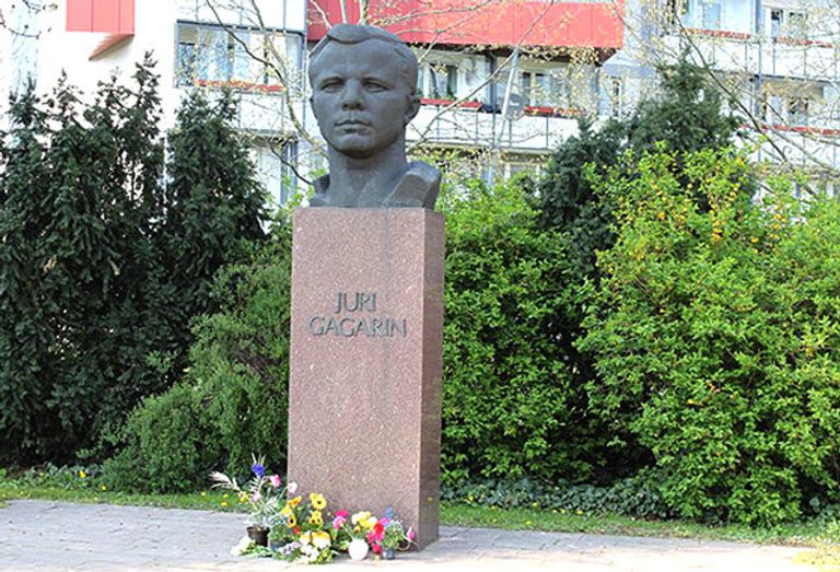 Памятник Юрию Гагарину в Германии Памятник Юрию Гагарину в Германии