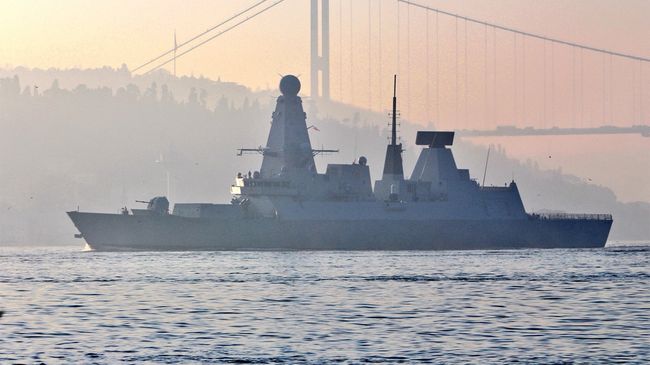 Ракетный эсминец ВМС Великобритании Duncan вошел в акваторию Черного моря. 31 января 2018 Ракетный эсминец ВМС Великобритании Duncan вошел в акваторию Черного моря. 31 января 2018
