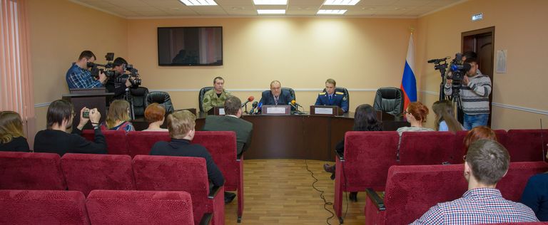 Представители УМВД и СУСК РФ по Мурманской области на пресс-конференции по поводу похищения человека 20 января 2018 Представители УМВД и СУСК РФ по Мурманской области на пресс-конференции по поводу похищения человека 20 января 2018