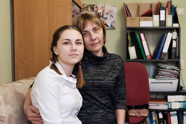 Год родители писали письма во все кардиологические клиники России. Москва, Калининград, Самара, Пенза, Санкт-Петербург — отказ за отказом