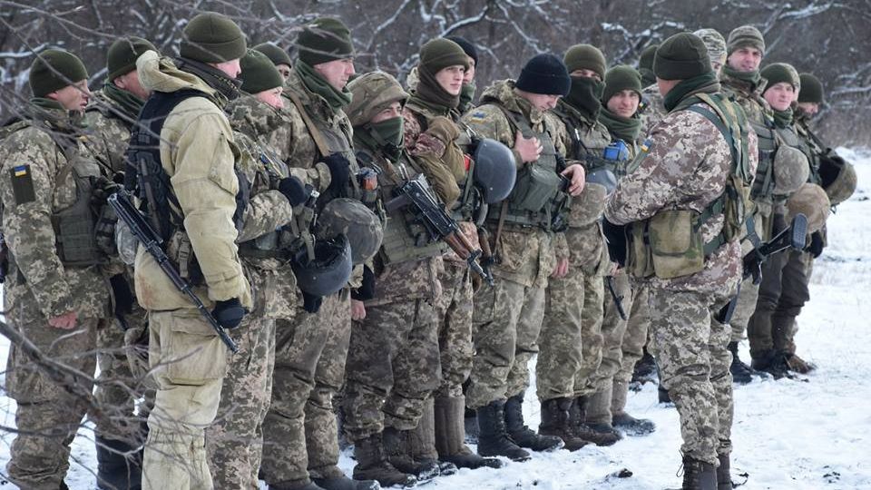 Военнослужащие вооруженных сил Украины на линии разграничения в Донбассе - РИА Новости, 1920, 18.03.2021