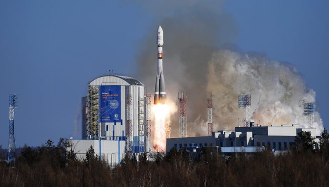 Старт ракеты-носителя Союз-2.1а с космодрома Восточный. 1 февраля 2018