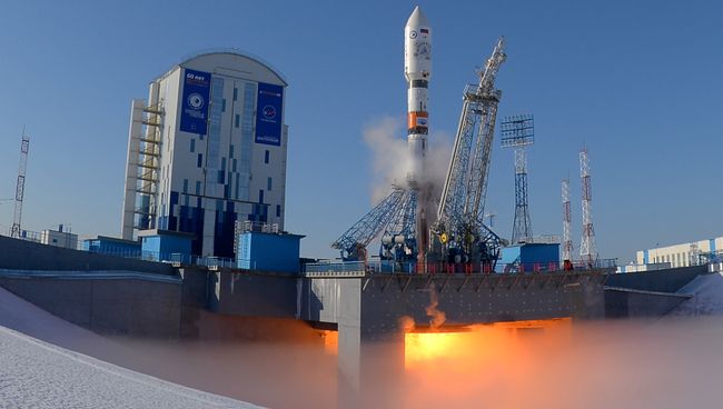 Старт ракеты-носителя Союз-2.1а с космодрома Восточный. 1 февраля 2018 Старт ракеты-носителя Союз-2.1а с космодрома Восточный. 1 февраля 2018