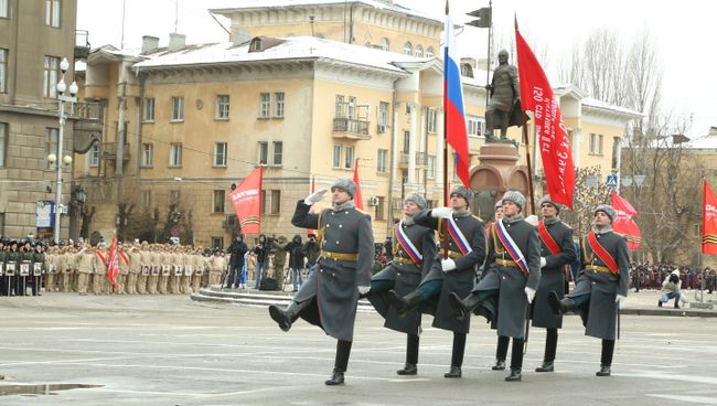 Парад войск в честь Сталинградской Победы в Волгограде. 2 февраля 2018 Парад войск в честь Сталинградской Победы в Волгограде. 2 февраля 2018
