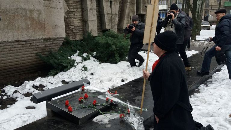 Во время акции, посвященной 75-летнему юбилею Сталинградской битвы, в Запорожье. 2 февраля 2018 Во время акции, посвященной 75-летнему юбилею Сталинградской битвы, в Запорожье. 2 февраля 2018